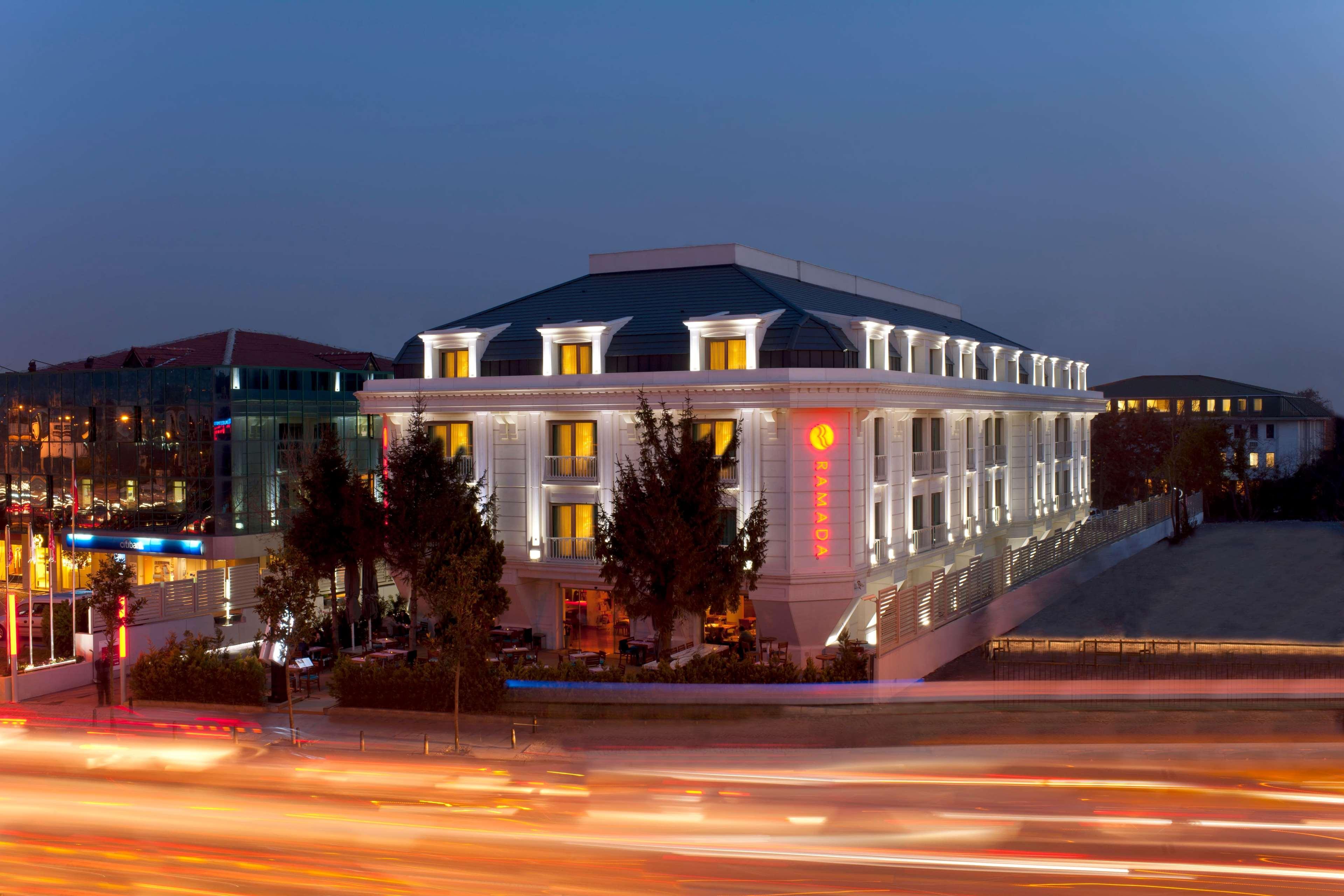 Aspera Hotel Altunizade Istanbul Exterior photo